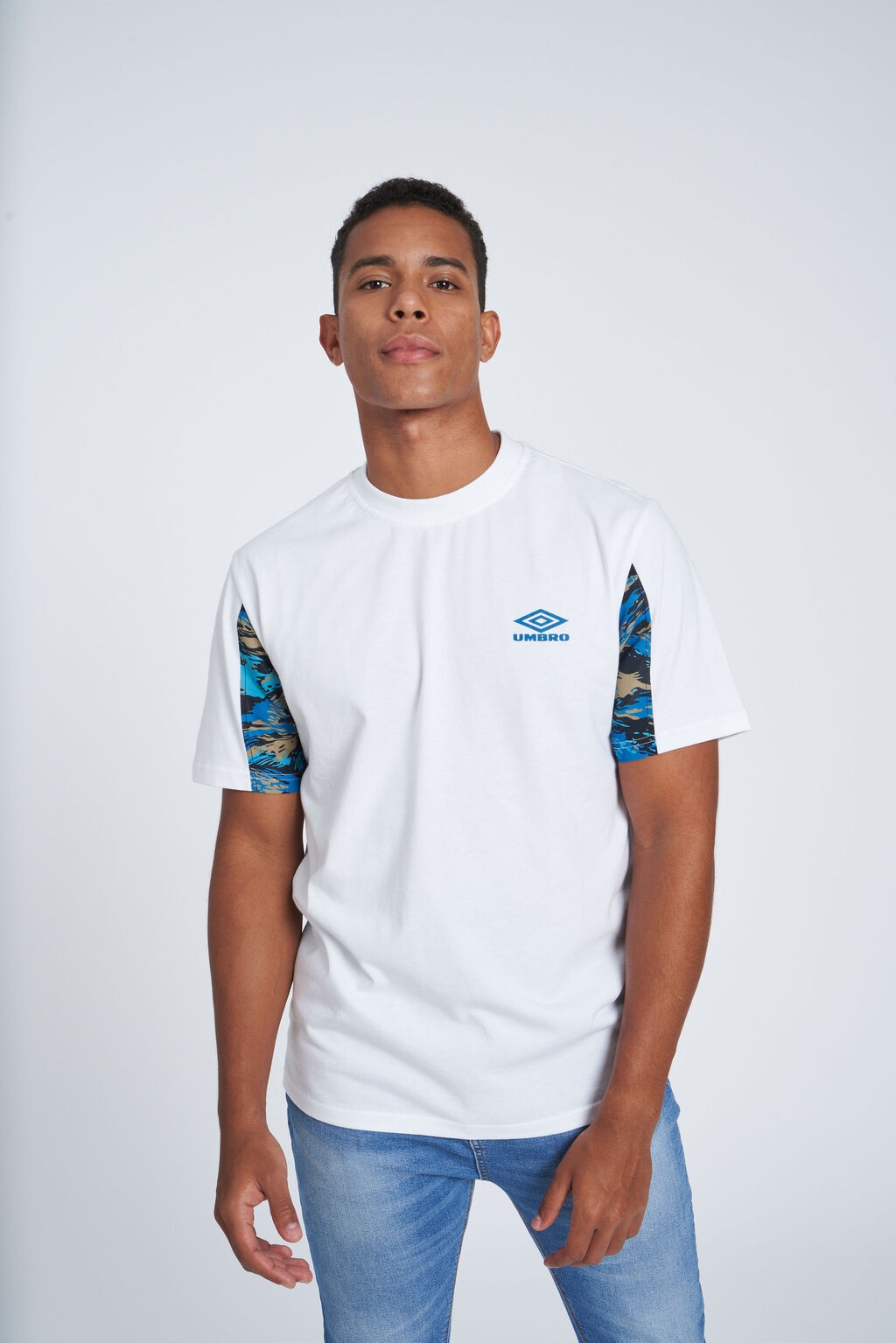 Camiseta Umbro Resort Crew White / Blue