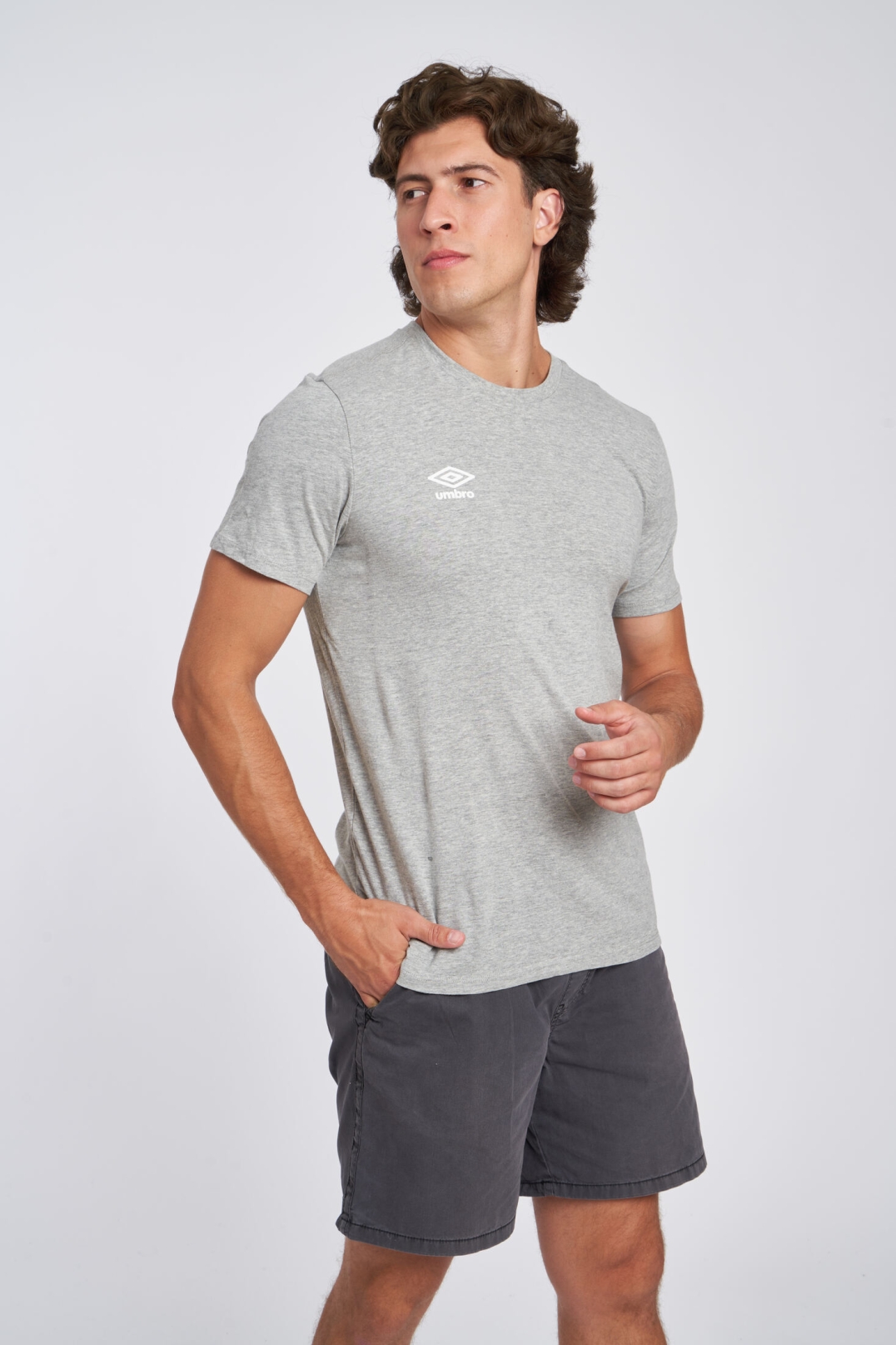 Camiseta Umbro Wardrobe Small Logo Grey / White