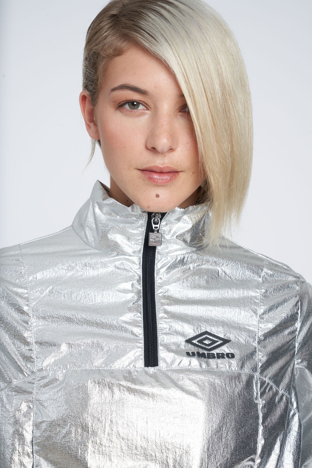 UMBRO REFLECTIVE TECH HZ JACKET