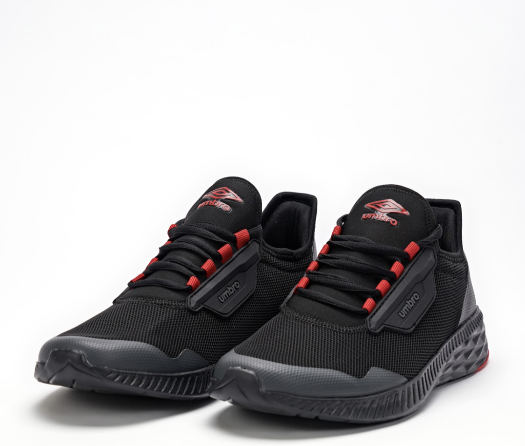 Zapatilla Umbro Melland II Black / Carbon / Vermillion